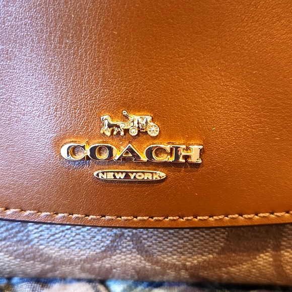 Coach Wallet - Picture 2 of 5